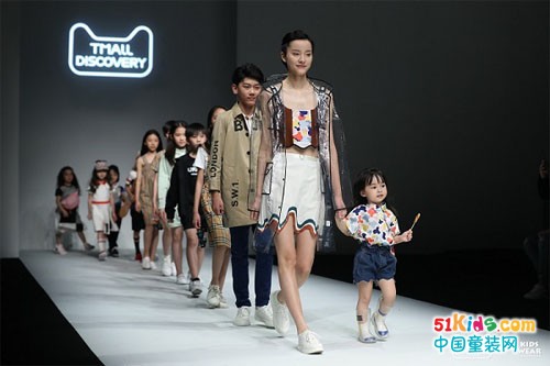 天貓Tmall Discovery走進上海時裝周，用天性打造一場新奇的兒童時裝秀