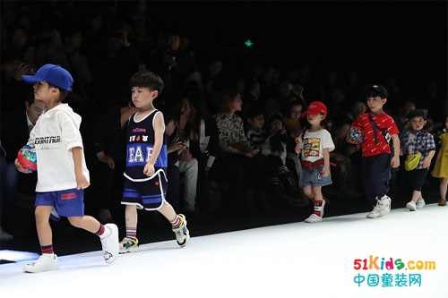 天猫Tmall Discovery走进上海时装周，用天性打造一场新奇的儿童时装秀