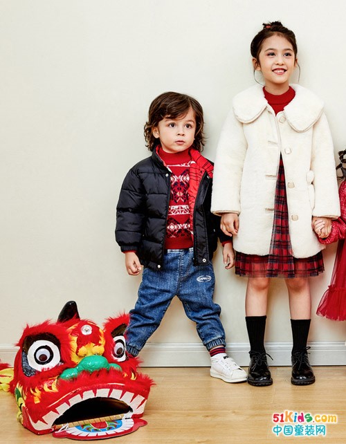 艾艾屋童装 穿中国红过幸福年